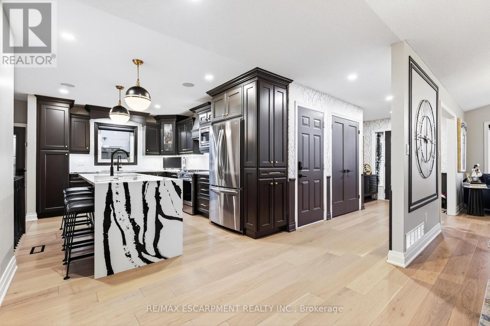 7 Waterside Drive, Hamilton, ON - Indoor