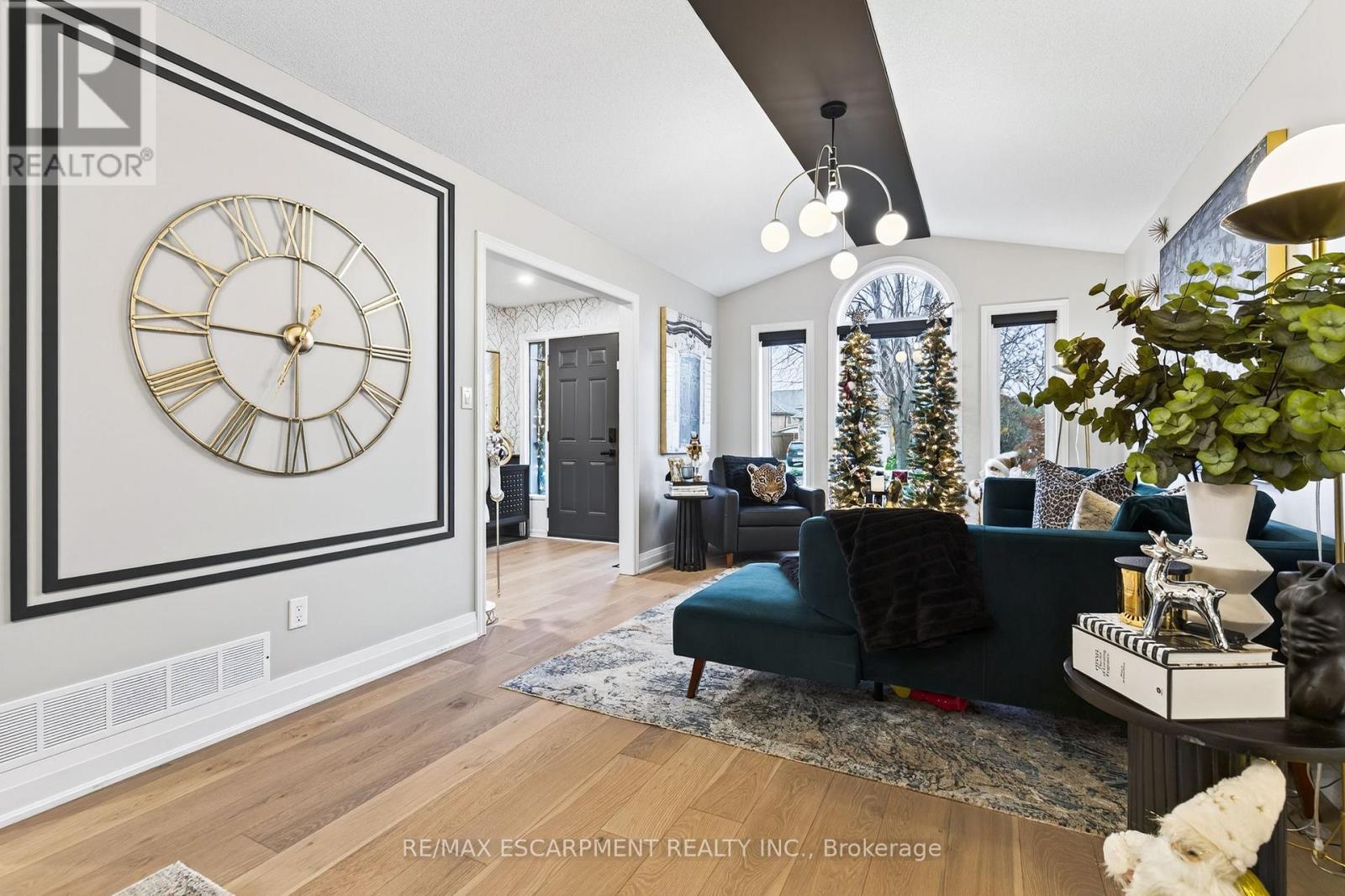 7 Waterside Drive, Hamilton, ON - Indoor Photo Showing Other Room