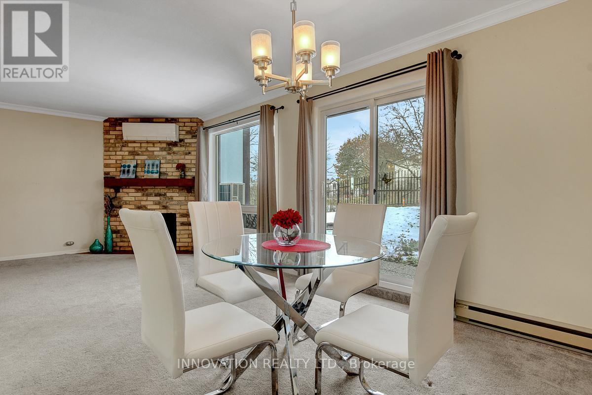 B - 216 Equestrian Drive, Ottawa, ON - Indoor Photo Showing Dining Room