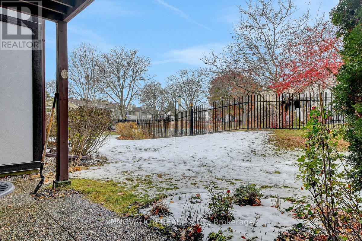 B - 216 Equestrian Drive, Ottawa, ON - Outdoor
