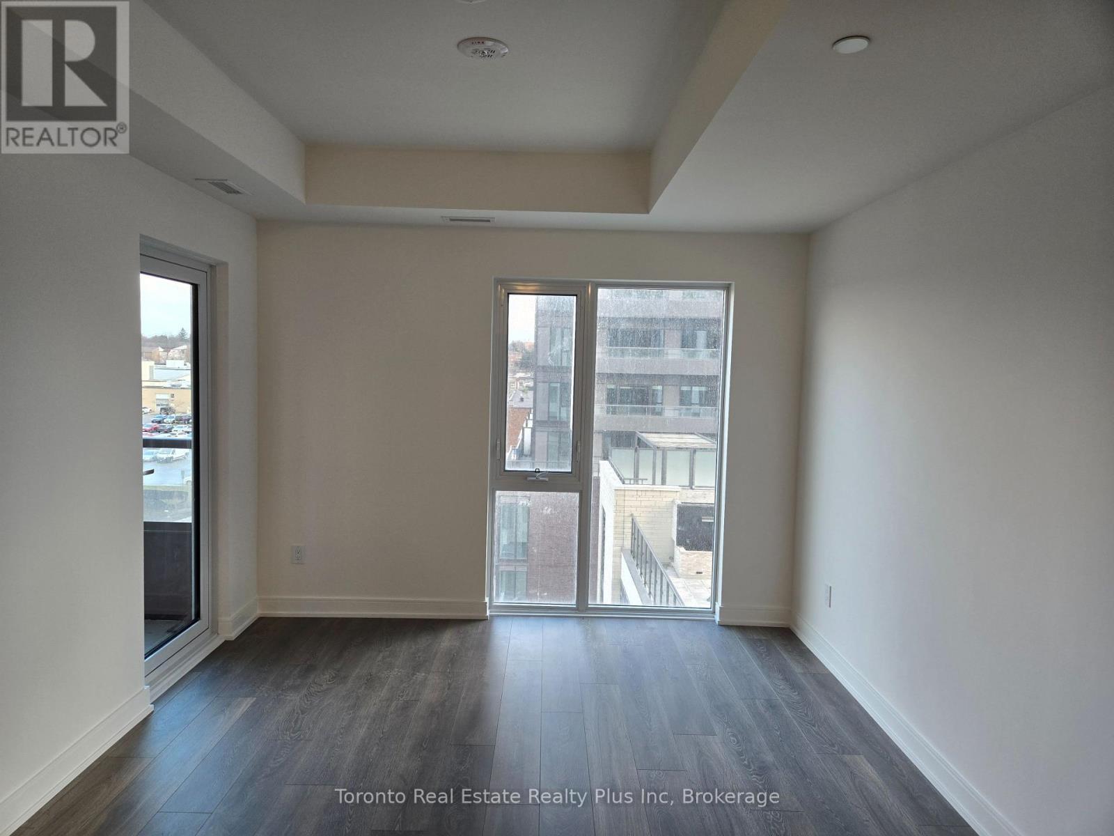 605 - 705 Davis Drive, Newmarket, ON - Indoor Photo Showing Other Room