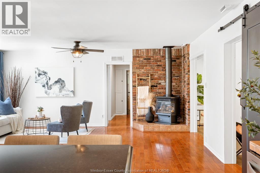 9395 River Line, Chatham, ON - Indoor With Fireplace