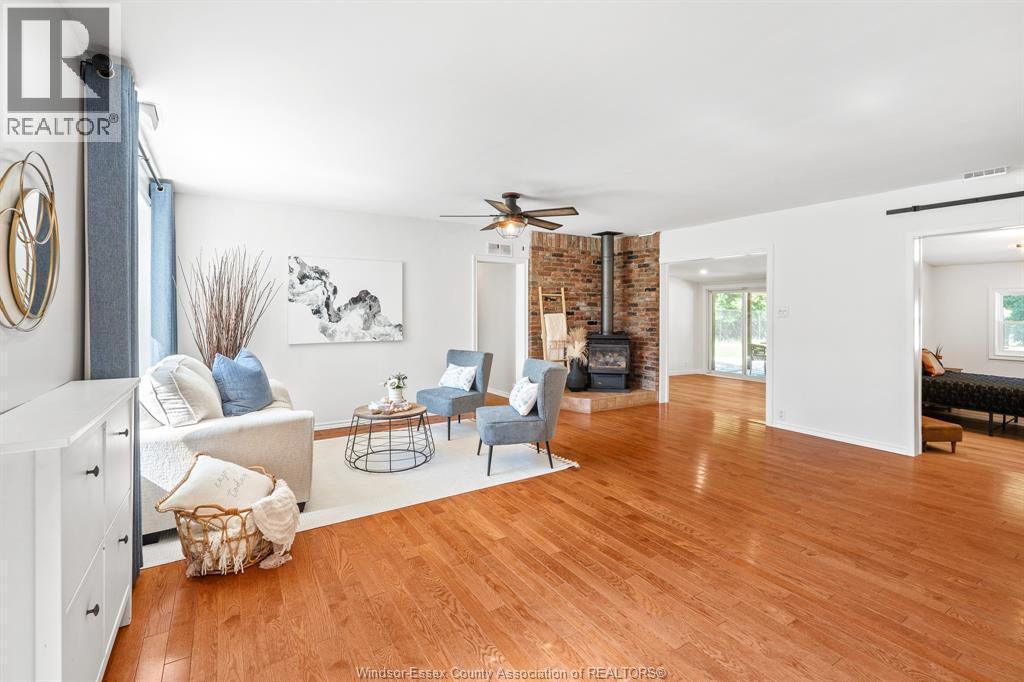 9395 River Line, Chatham, ON - Indoor With Fireplace