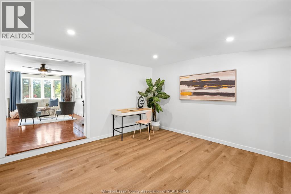 9395 River Line, Chatham, ON - Indoor