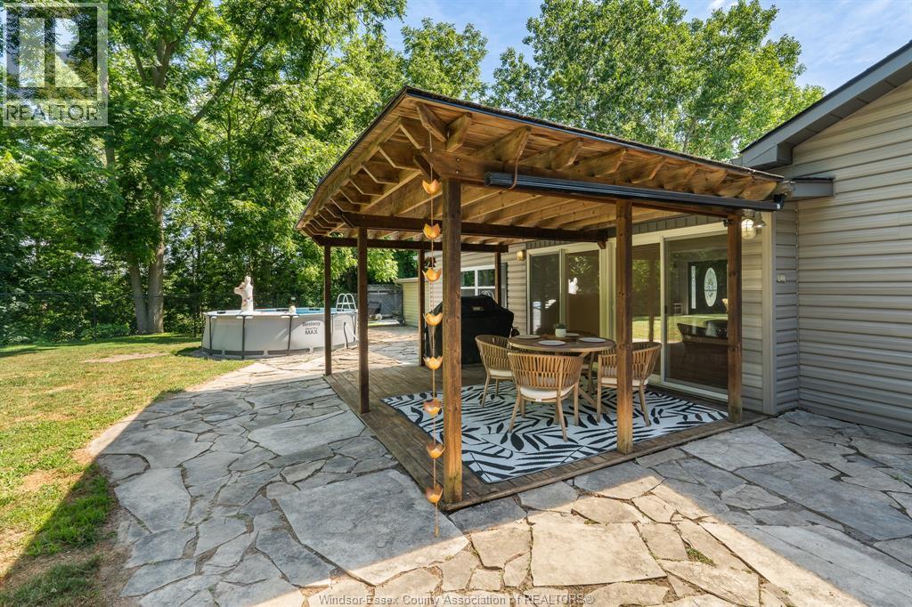 9395 River Line, Chatham, ON - Outdoor