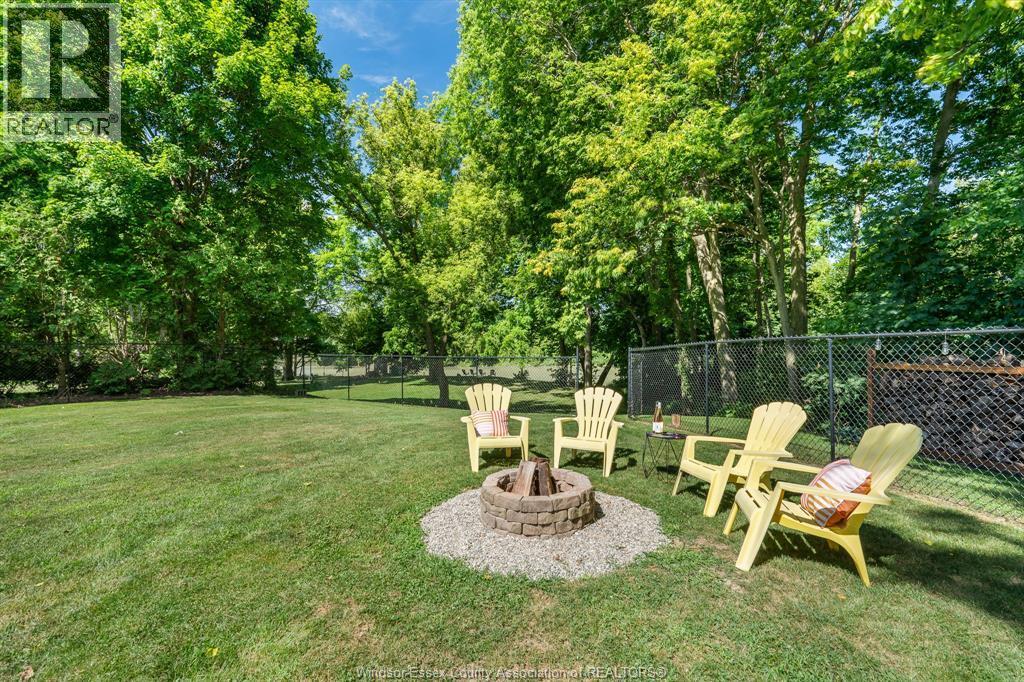 9395 River Line, Chatham, ON - Outdoor