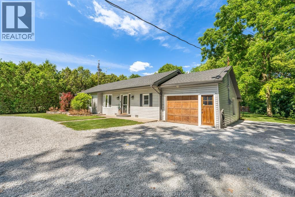 9395 River Line, Chatham, ON - Outdoor