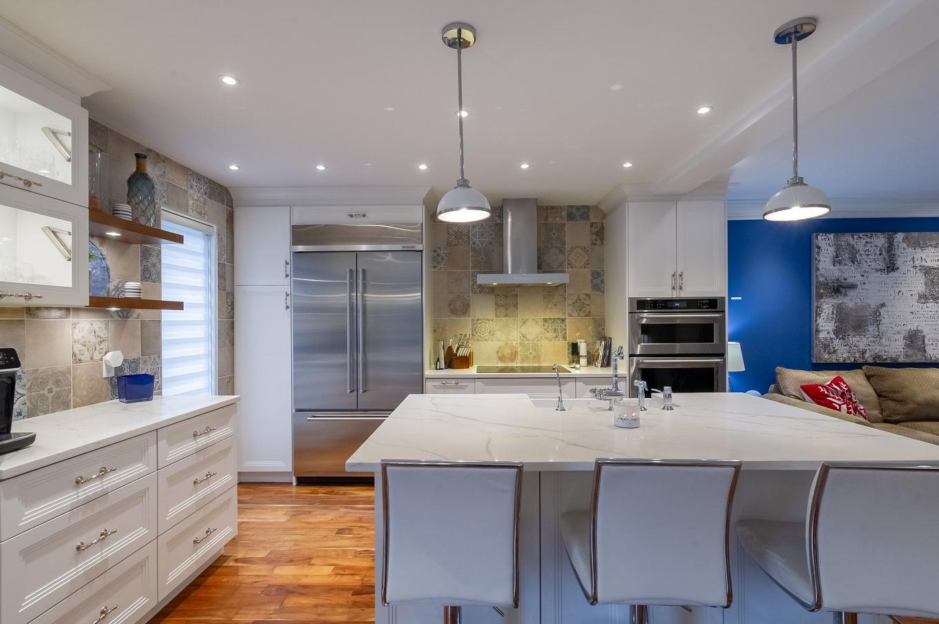 Cuisine - 895 Rue Ravel, Brossard, QC - Indoor Photo Showing Kitchen With Upgraded Kitchen