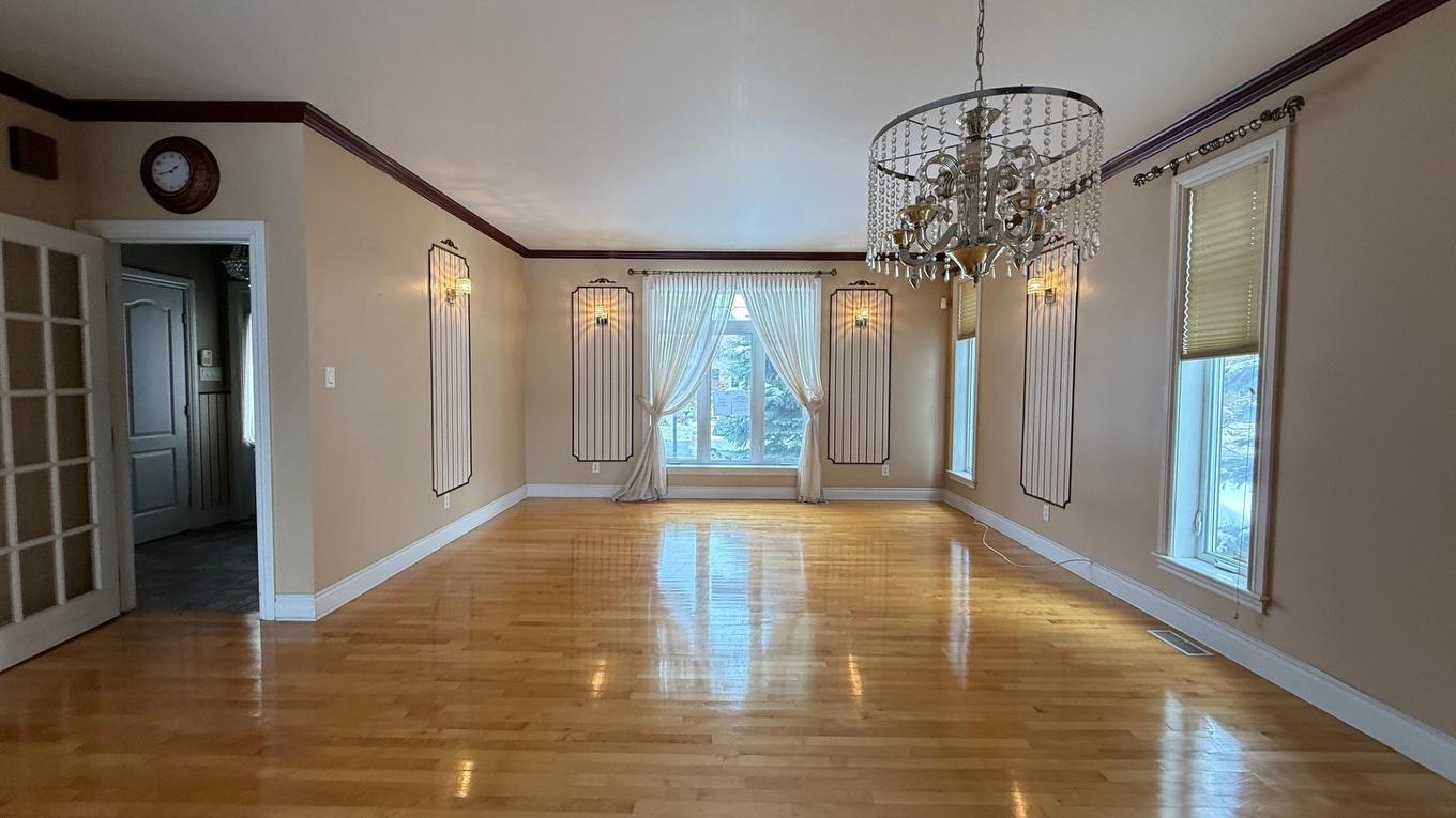 Salon - 181 Crois. Gilles-Lecourt, Terrebonne (Lachenaie), QC - Indoor Photo Showing Other Room