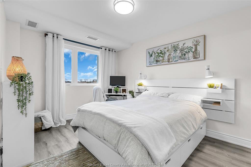 425-1489 Banwell Road, Windsor, ON