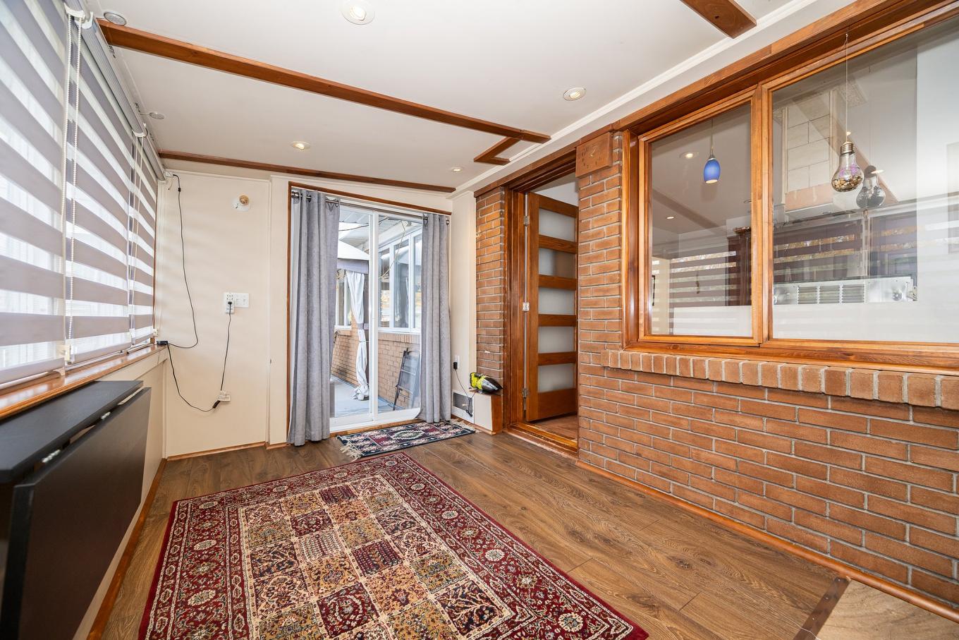 Salle familiale - 4517 8E Rue, Laval (Chomedey), QC - Indoor Photo Showing Other Room