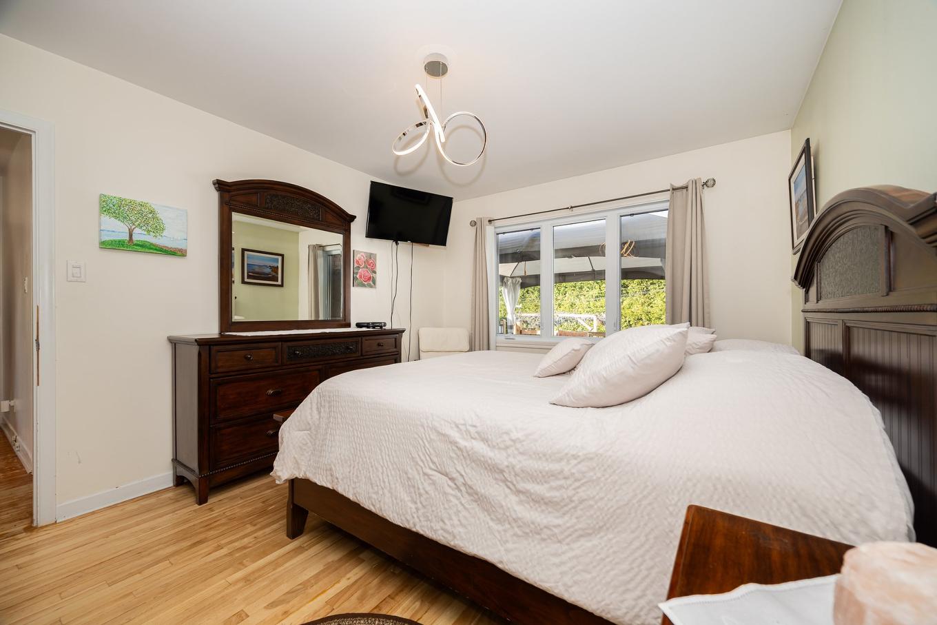 Chambre à coucher principale - 4517 8E Rue, Laval (Chomedey), QC - Indoor Photo Showing Bedroom