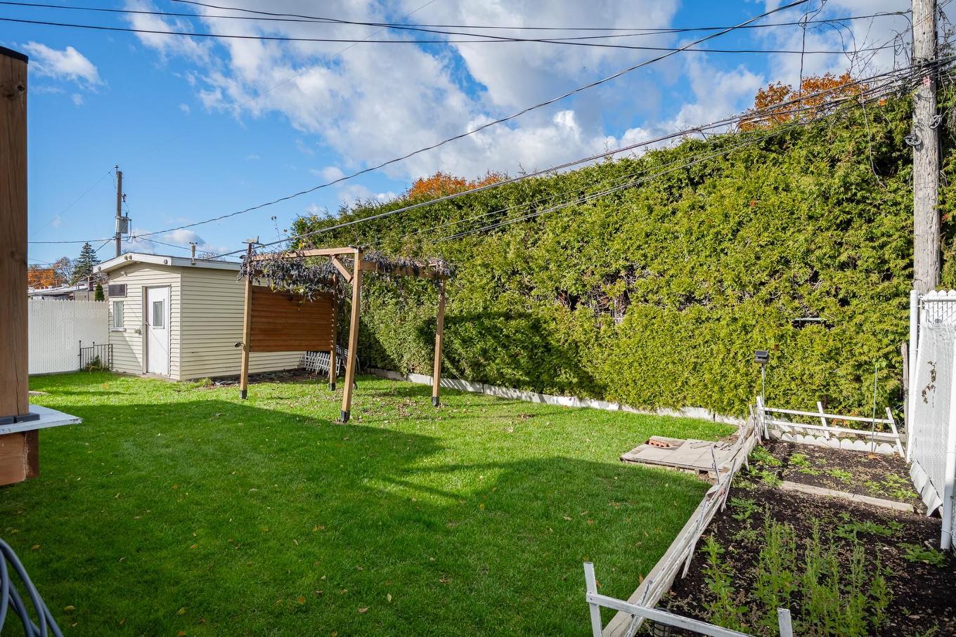 Cour - 4517 8E Rue, Laval (Chomedey), QC - Outdoor