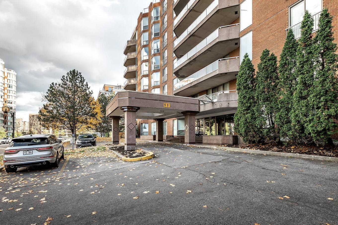 Exterior - 303-5850 Av. Marc-Chagall, Côte-Saint-Luc, QC - Outdoor