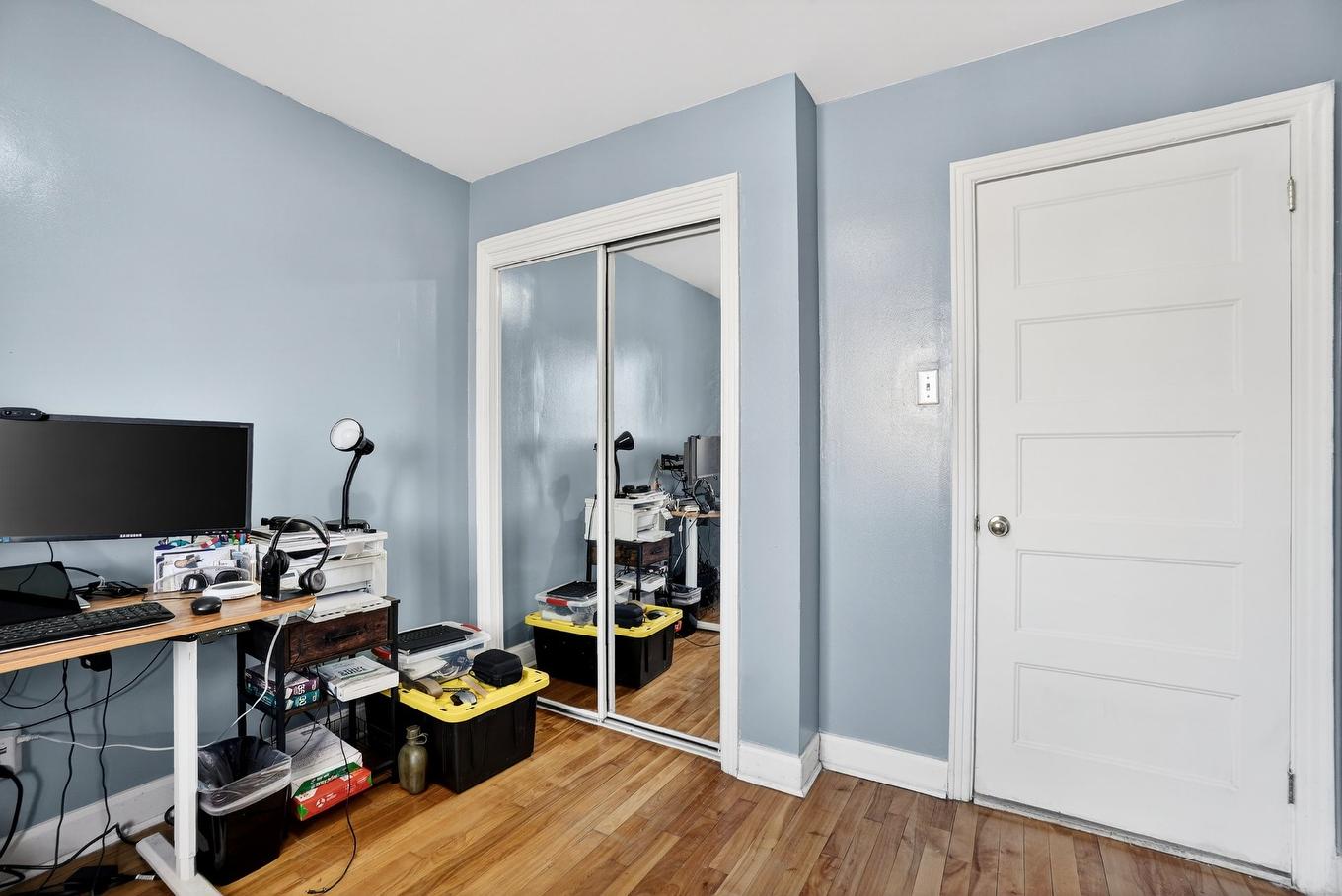 Bedroom - 242 Rue Léveillé, Laval (Pont-Viau), QC - Indoor Photo Showing Office