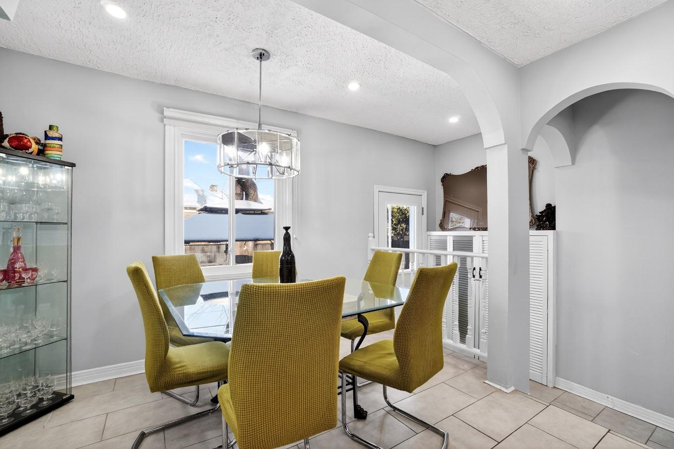 Dining room - 242 Rue Léveillé, Laval (Pont-Viau), QC - Indoor Photo Showing Dining Room