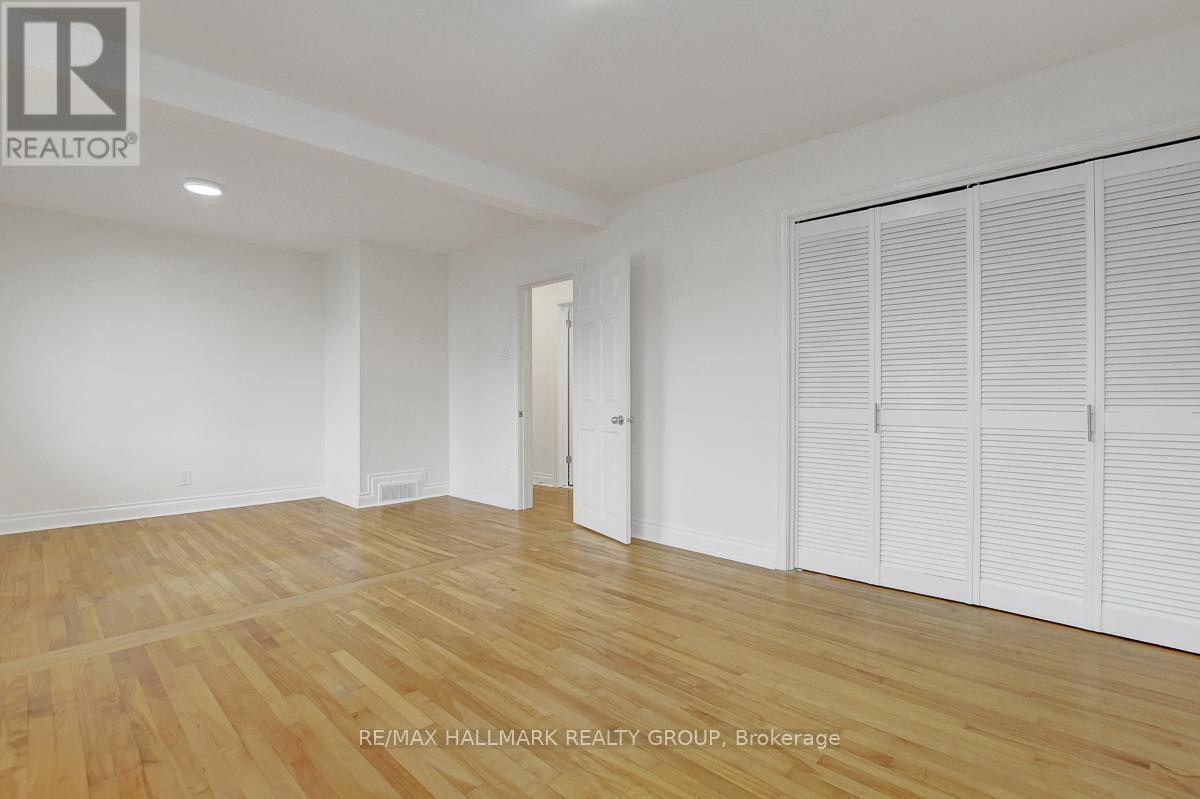 13 Dunham Street, Ottawa, ON - Indoor Photo Showing Other Room