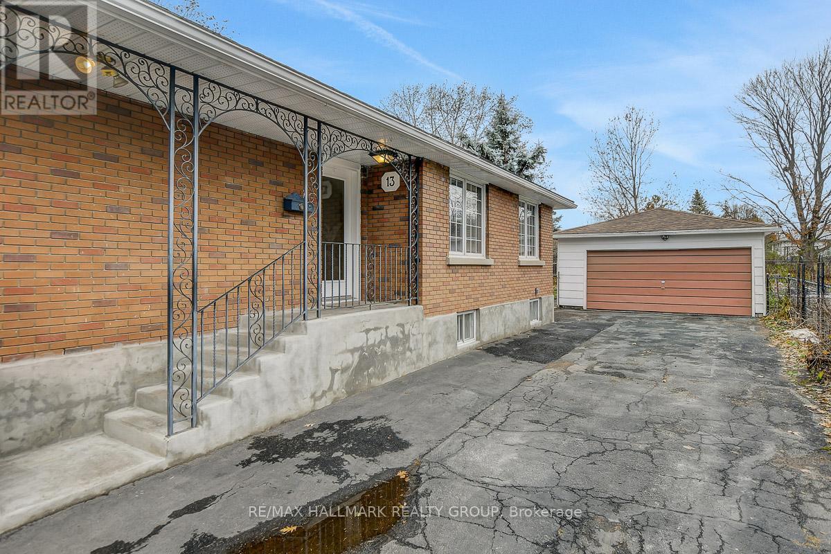 13 Dunham Street, Ottawa, ON - Outdoor