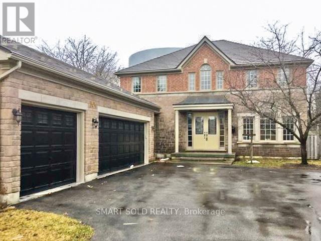 704 Foxcroft Boulevard, Newmarket, ON - Outdoor