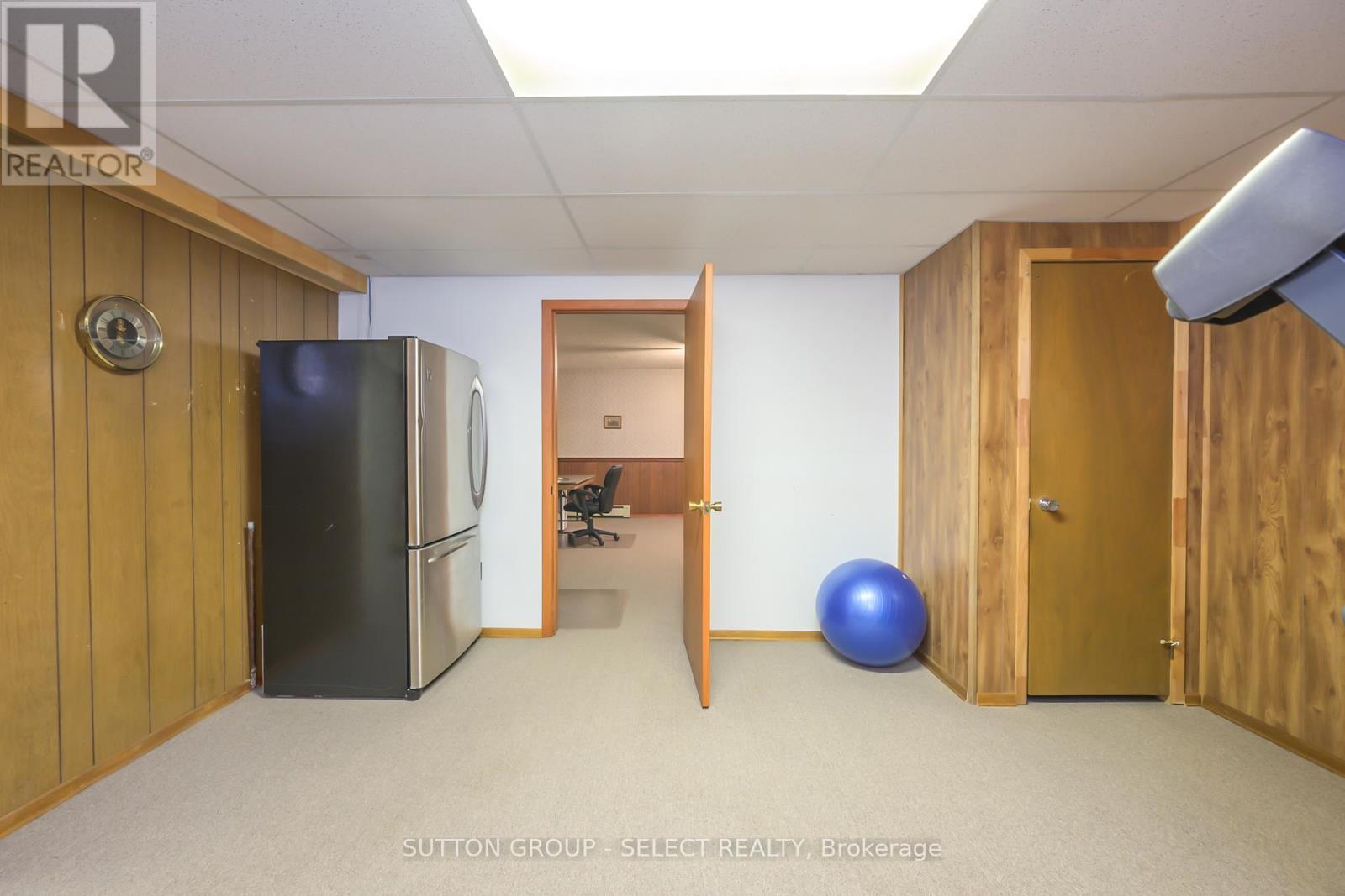 23605 Coldstream Road, Middlesex Centre, ON - Indoor