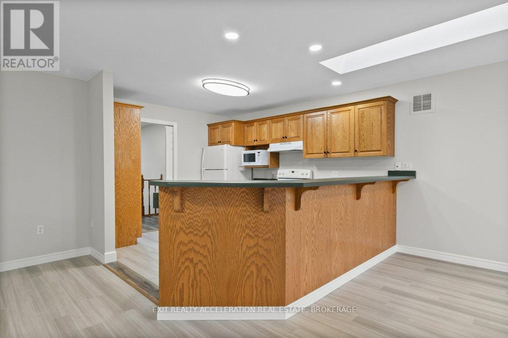 109 Beverly Street, Greater Napanee (Greater Napanee), ON - Indoor Photo Showing Kitchen
