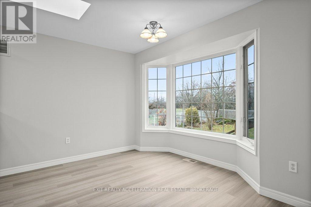 109 Beverly Street, Greater Napanee (Greater Napanee), ON - Indoor Photo Showing Other Room