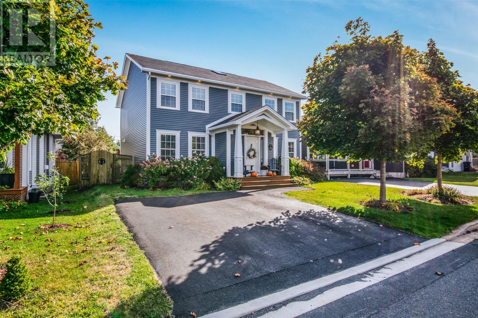 11 Oakley Place, St. John'S, NL - Outdoor With Facade