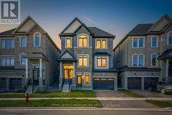 32 JAMES WALKER AVENUE Caledon, ON L7C 0H1