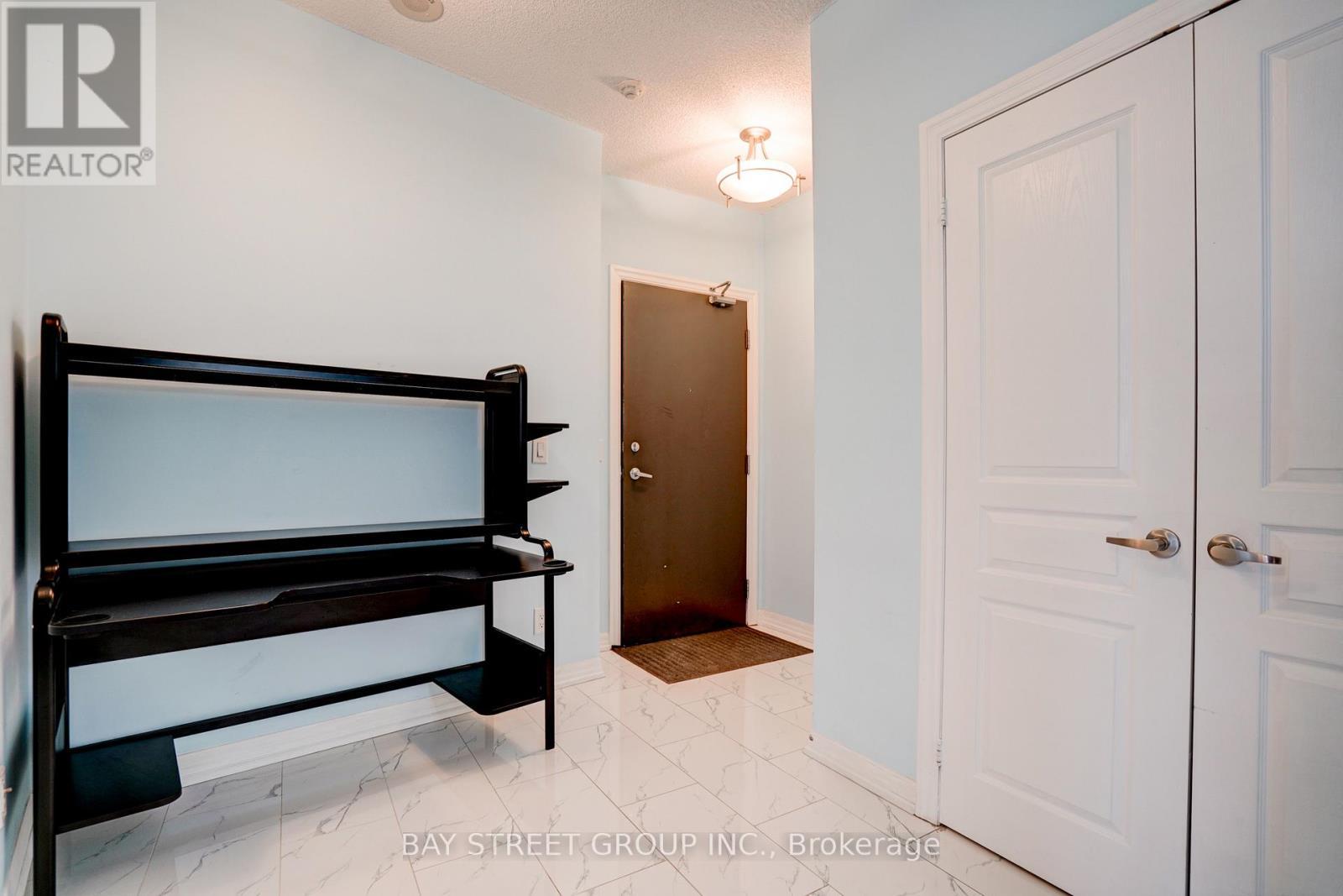 2602 - 223 Webb Drive, Mississauga, ON - Indoor Photo Showing Other Room