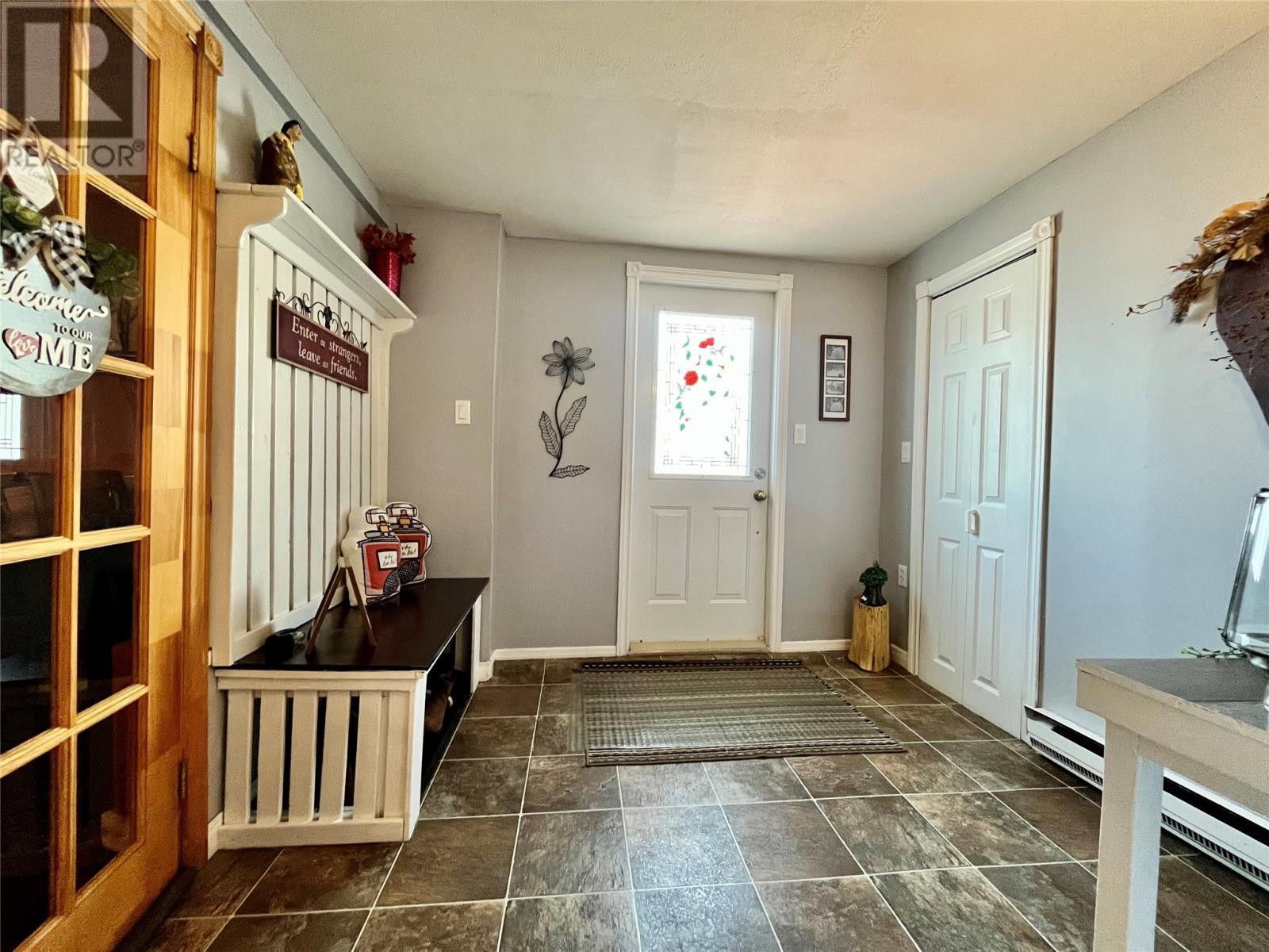 19 Temple Street, Fortune, NL - Indoor Photo Showing Other Room