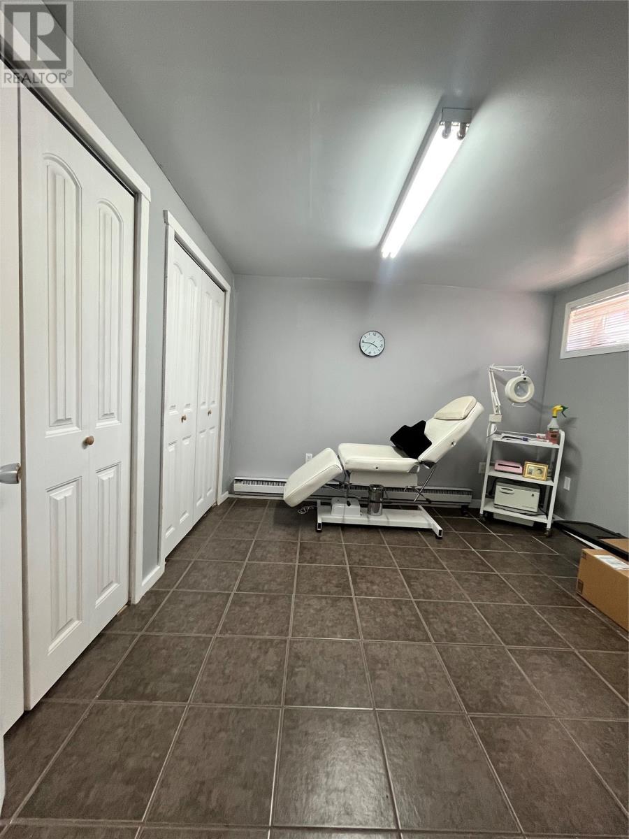 19 Temple Street, Fortune, NL - Indoor Photo Showing Other Room