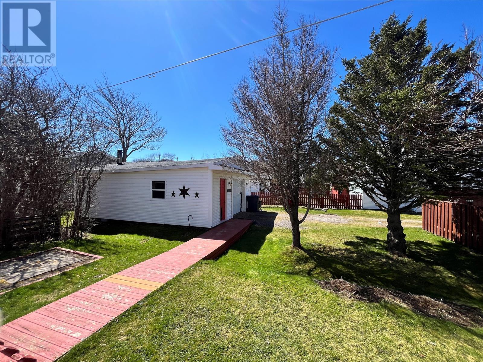 19 Temple Street, Fortune, NL - Outdoor