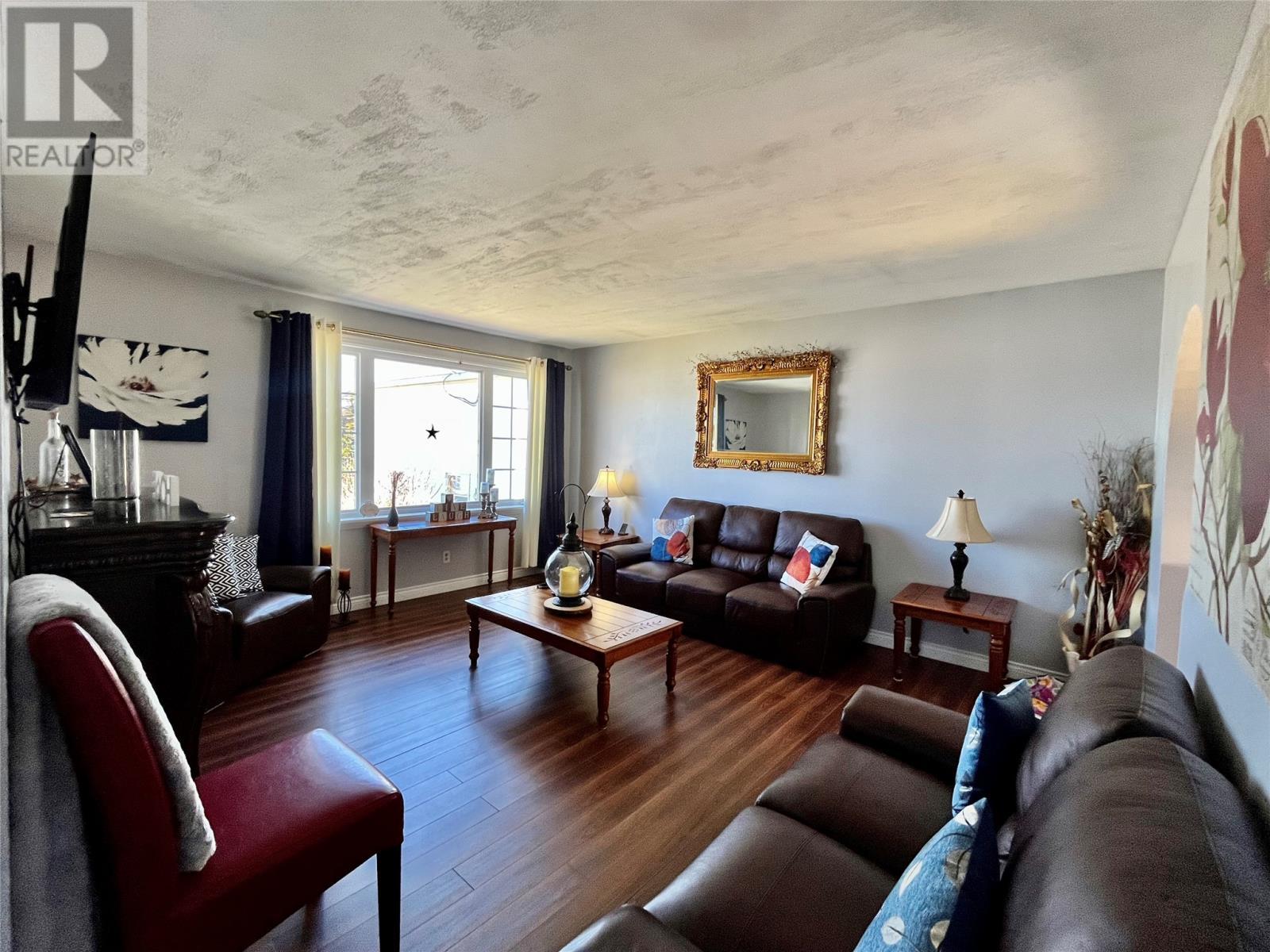 19 Temple Street, Fortune, NL - Indoor Photo Showing Living Room