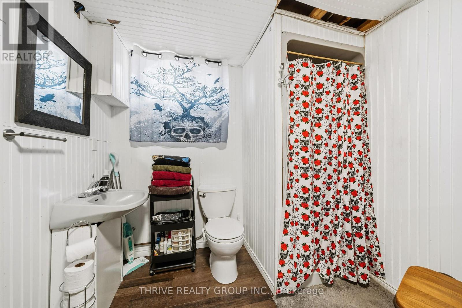 42 South Street W, Aylmer, ON - Indoor Photo Showing Bathroom