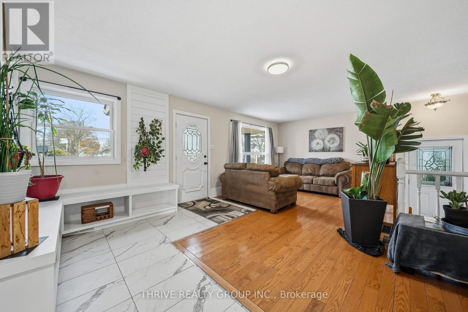 42 South Street W, Aylmer, ON - Indoor Photo Showing Living Room