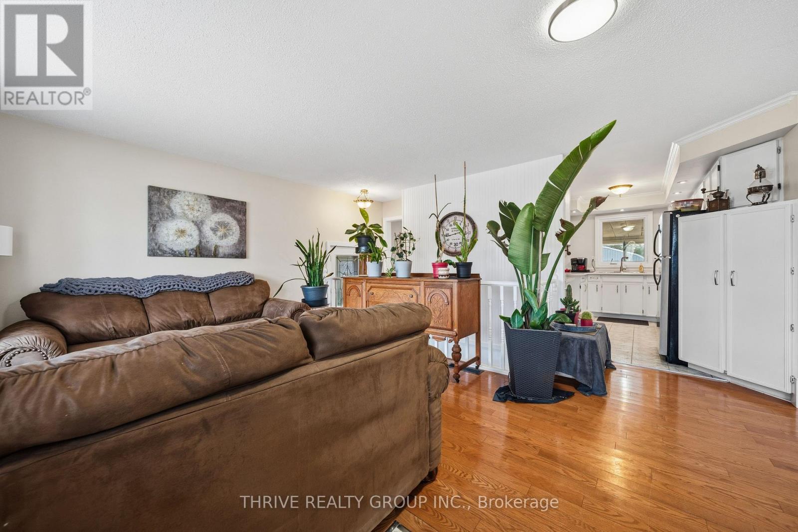 42 South Street W, Aylmer, ON - Indoor Photo Showing Living Room