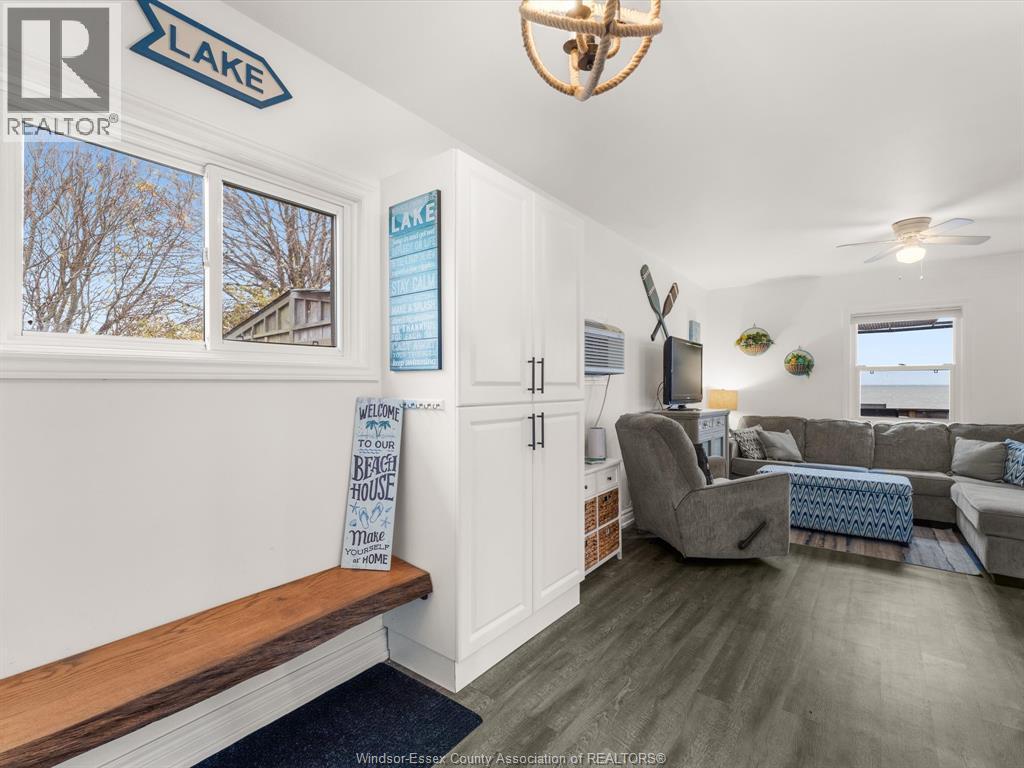 1962 Ocean Line, Wheatley, ON - Indoor Photo Showing Other Room