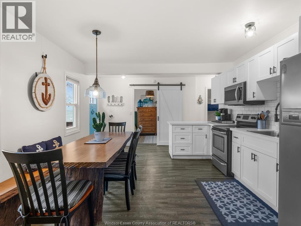 1962 Ocean Line, Wheatley, ON - Indoor