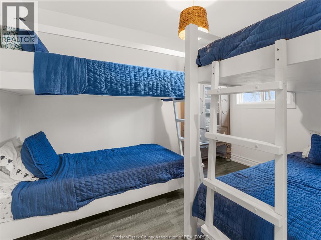 1962 Ocean Line, Wheatley, ON - Indoor Photo Showing Bedroom