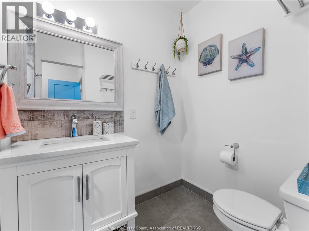 1962 Ocean Line, Wheatley, ON - Indoor Photo Showing Bathroom