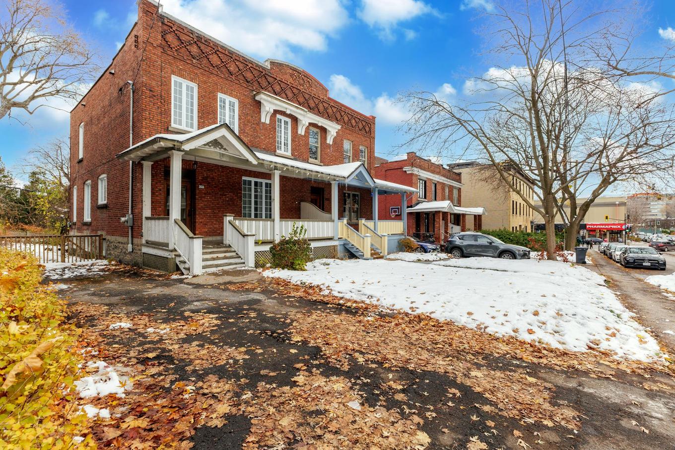 Façade - 3423 Av. Grey, Montréal (Côte-Des-Neiges/Notre-Dame-De-Grâce), QC - Outdoor With Facade