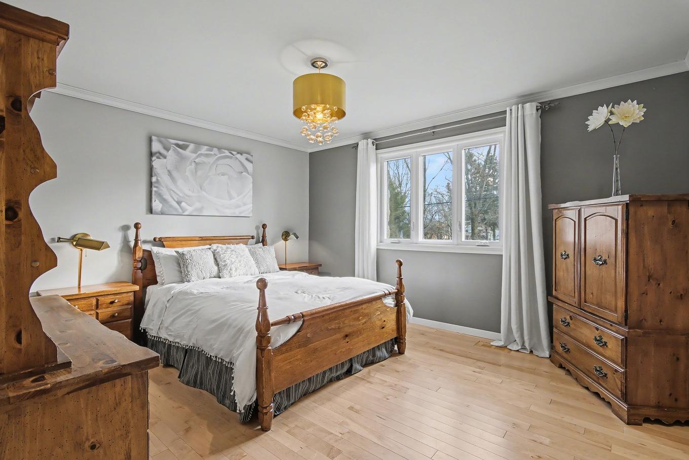 Chambre à coucher principale - 480 Rue Brisebois, Saint-Jean-Sur-Richelieu, QC - Indoor Photo Showing Bedroom