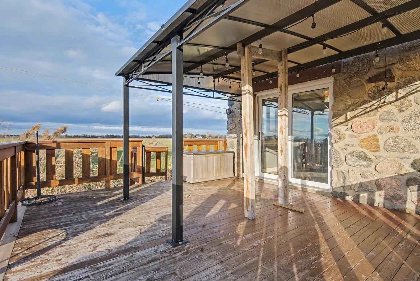 Terrasse - 480 Rue Brisebois, Saint-Jean-Sur-Richelieu, QC - Outdoor With View