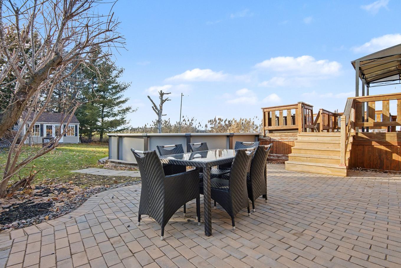 Terrasse - 480 Rue Brisebois, Saint-Jean-Sur-Richelieu, QC - Outdoor With Exterior