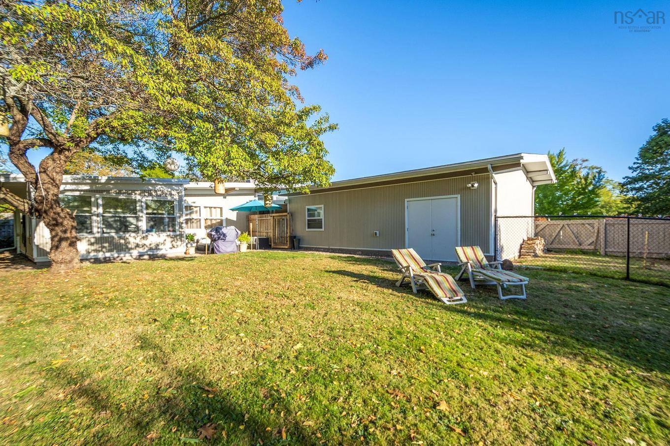 6 Lavinia Street, Kentville, NS