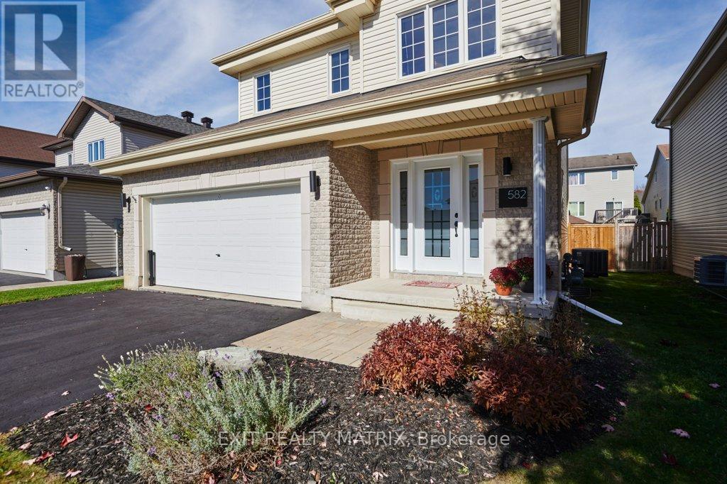 582 Emerald Street, Clarence-Rockland, ON - Outdoor