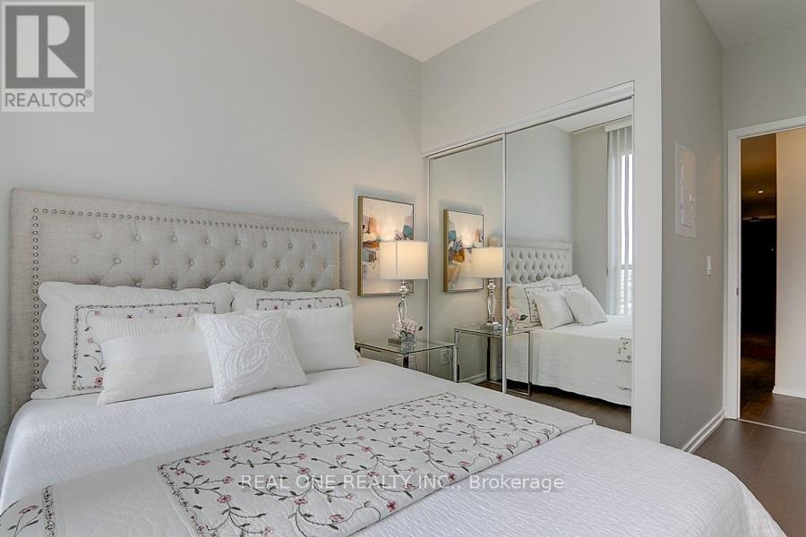 2611 - 70 Temperance Street, Toronto, ON - Indoor Photo Showing Bedroom