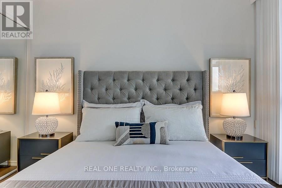 2611 - 70 Temperance Street, Toronto, ON - Indoor Photo Showing Bedroom