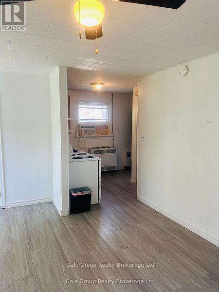 Unit 2 - 406 Simcoe Street, Woodstock (Woodstock - South), ON