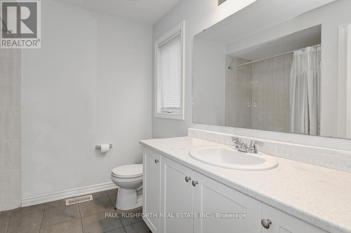 4pc Ensuite - 422 Cope Drive, Ottawa, ON - Indoor Photo Showing Bathroom